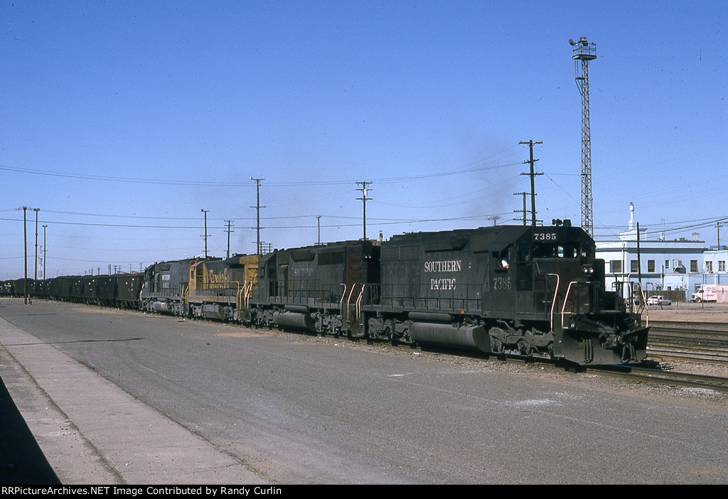 SP 7385 East departing Roseville Yard